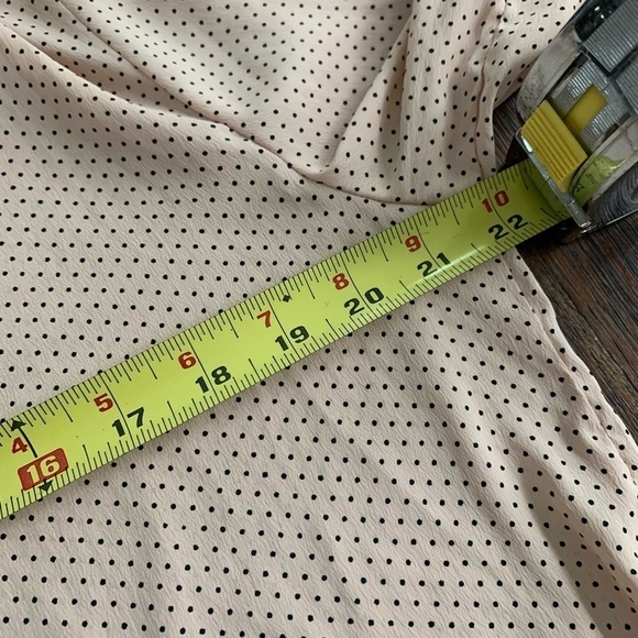 🎉H&M Lightweight Pale Pink With Tiny Black Polka-Dots Long Sleeve Blouse Size 8 - Picture 12 of 13